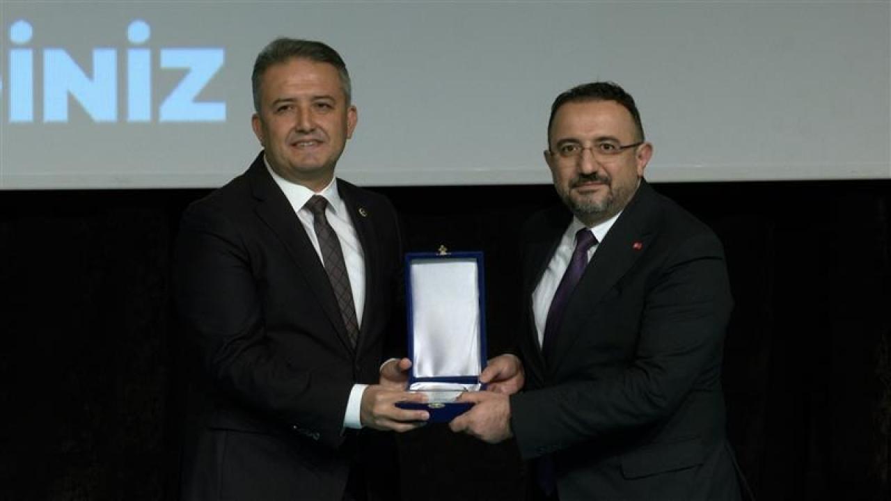 Haber7’ye “Alanında İz Bırakan” Ödülü!