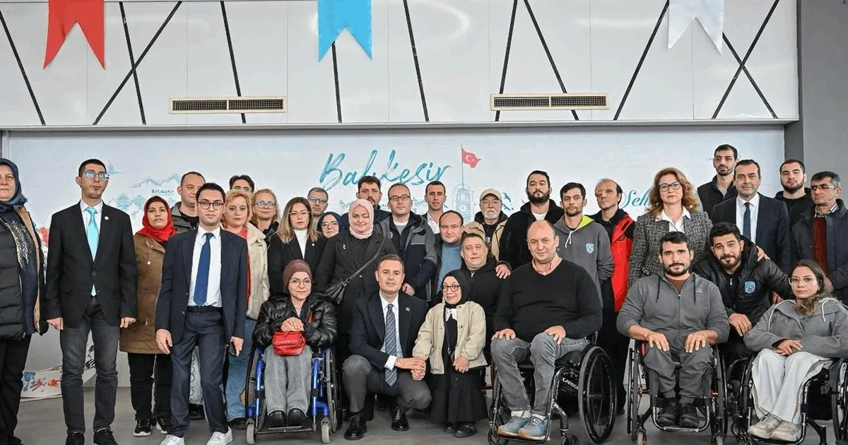 ”Balıkesir’de engelleri kaldırmak boynumun borcu”