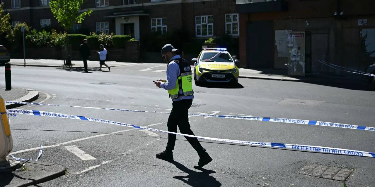 Londra’da Sinagog Saldırıları Sonrası Bıçaklı Saldırı: İki Yahudi Vatandaş Yaralandı