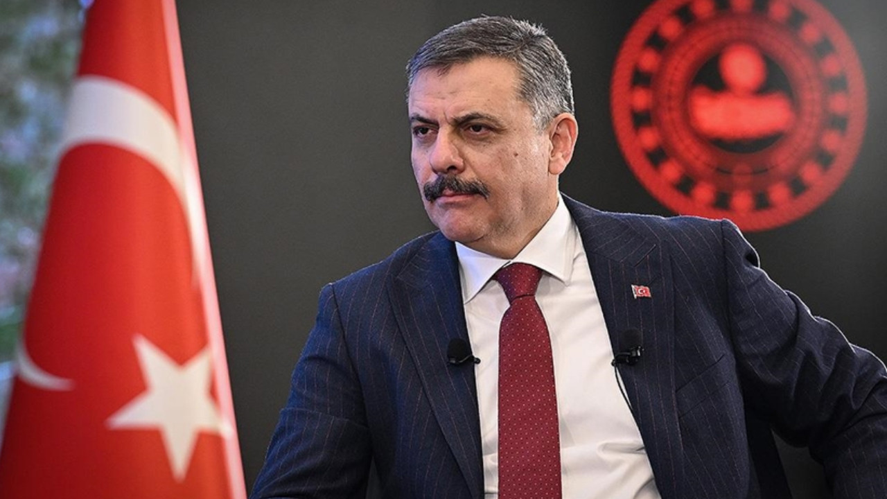 Bakan Çiftçi, sınavda öğrencilere destek veren polislere minnettar